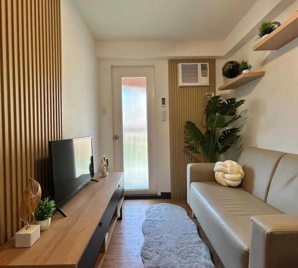 1 Bedroom Unit Condominium Near Airport And Samal Davao City 0*,